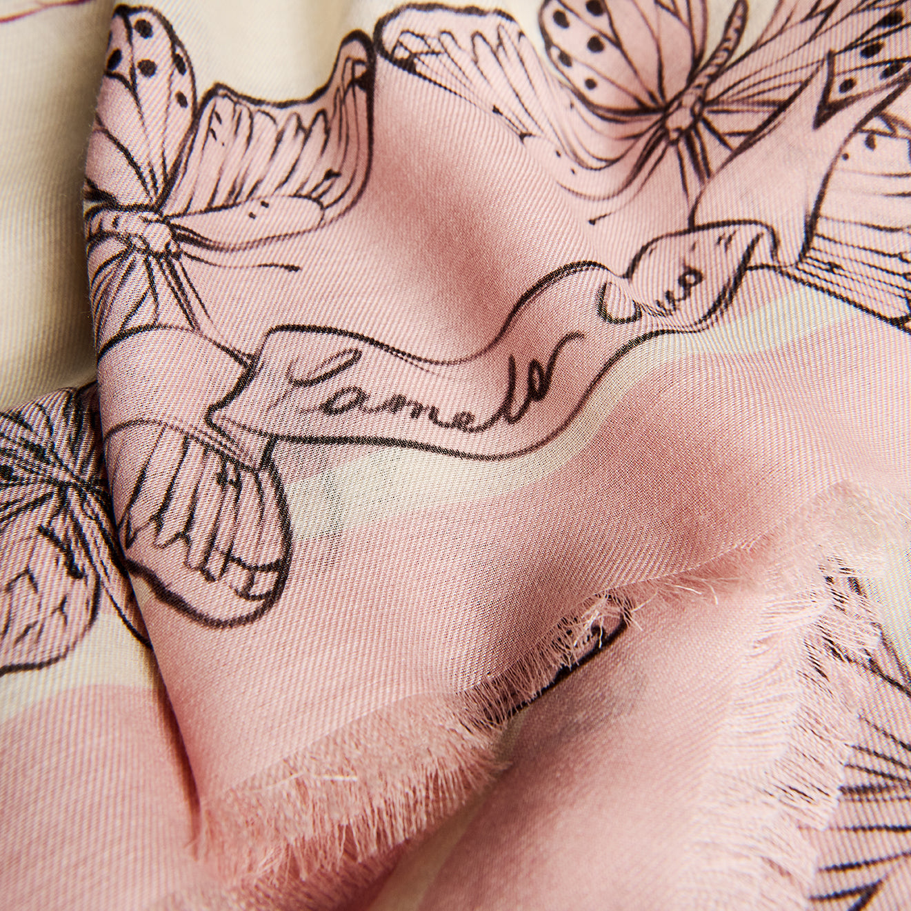 POST FATA RESURGO - Scialle 140x140cm (Rosa)