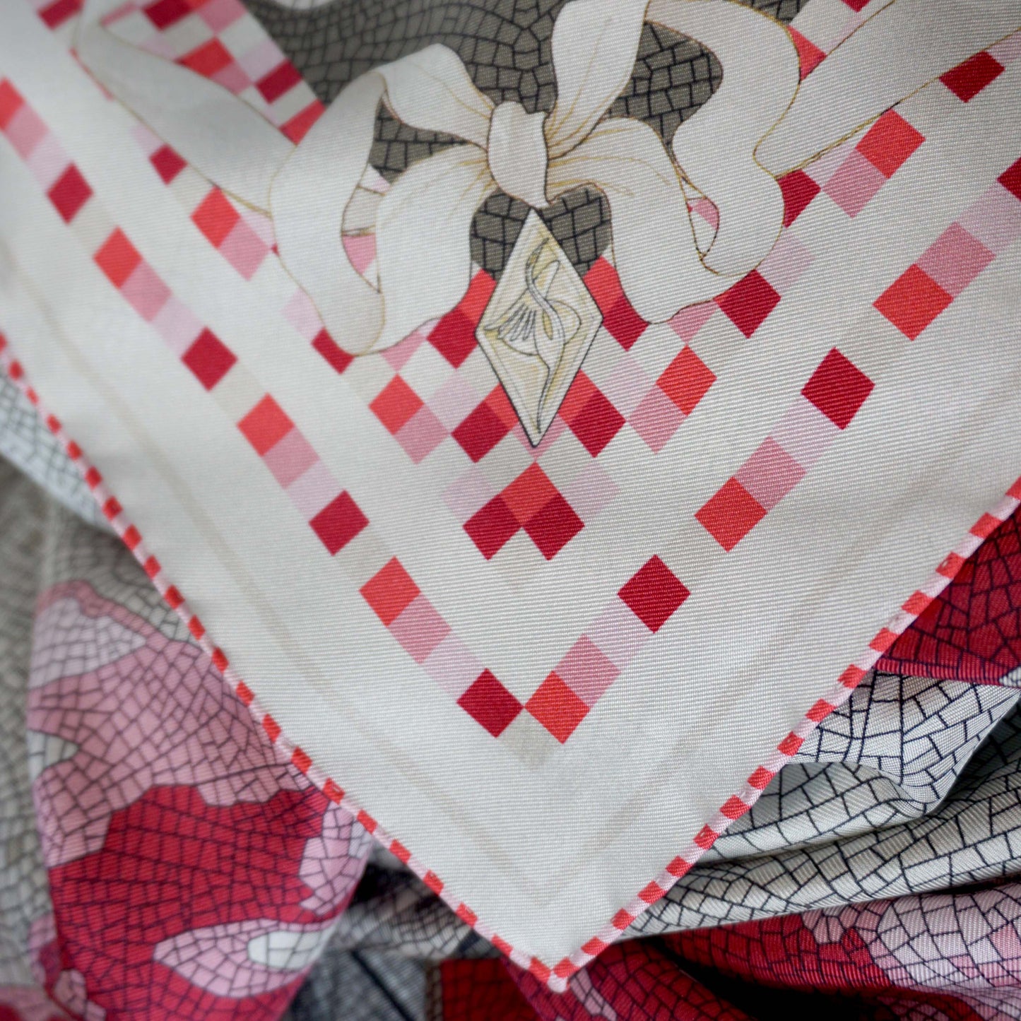 ROMA 140x140cm Silk Scarf